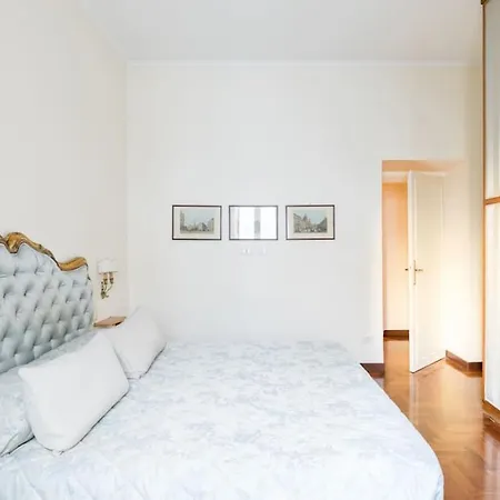 Republic Luxury Domus Apartment